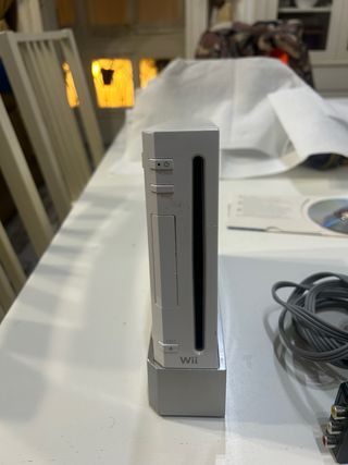 Nintendo Wii Consola + Wii Party + Adaptador
