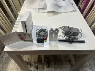 Nintendo Wii Consola + Wii Party + Adaptador