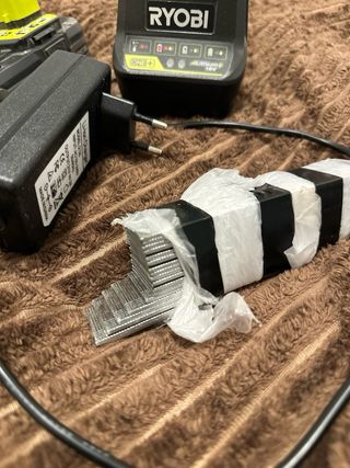 Clavadora Ryobi 18V ONE+ AirStrike 18G