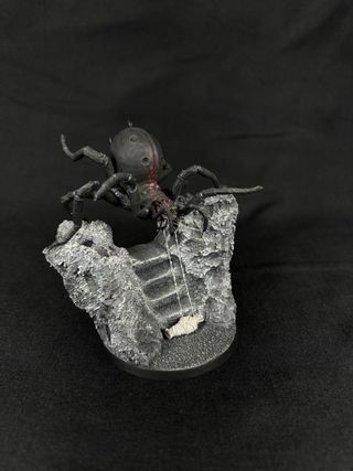 Ella Laraña, con Frodo, warhammer lotr