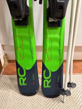 Esquís Elan RC 120 con fijaciones y bastones Elan