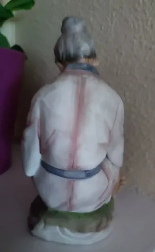 Figura cerámica vintage anciana