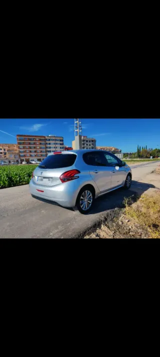 Peugeot 208 2018