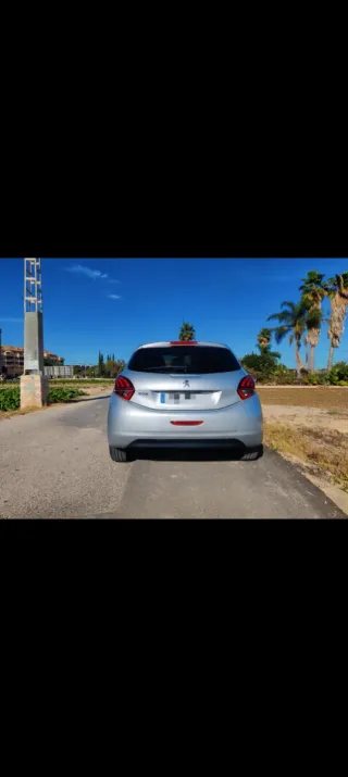 Peugeot 208 2018