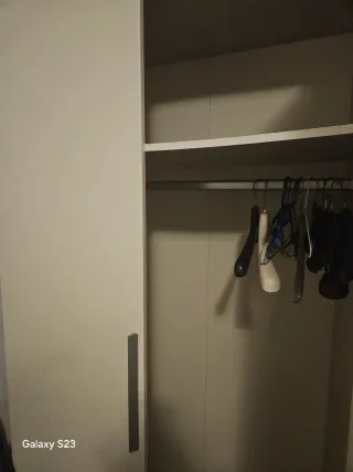 “Armario grande blanco