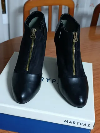 Botines MARYPAZ Negros Tacón Cremallera
