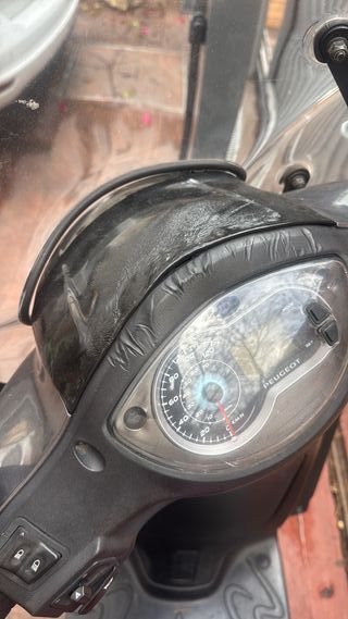 Peugeot Tweet 125cc Scooter Automática