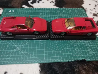 Lote 2 maquetas coches Ferrari