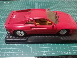 Lote 2 maquetas coches Ferrari