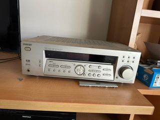 Home Cinema Sony con 4 torres y 1 horizontal