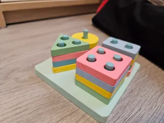 Juguete madera Montessori encajables