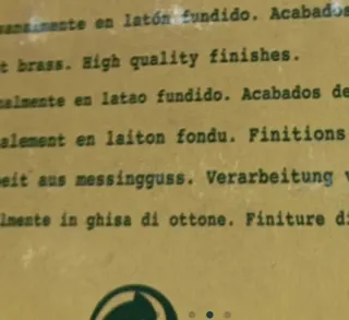 Llamador de puerta de metal