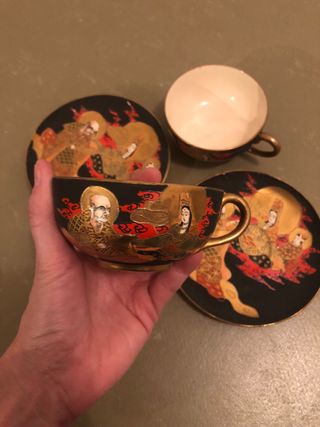2 Tazas y Platillos Satsuma Meiji muy originales