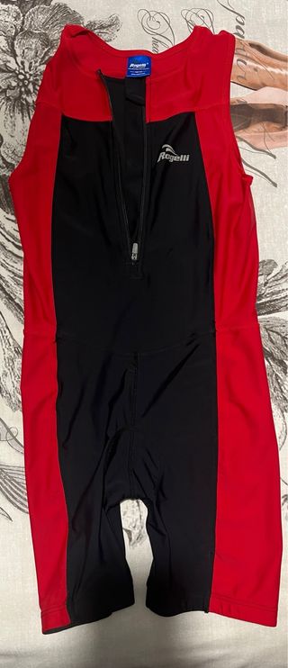 Traje de triatlón Rogelli niño, talla 140/152 cm.