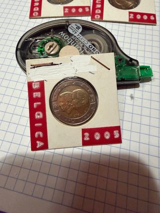 2€ Bélgica 2005 Sin Circular