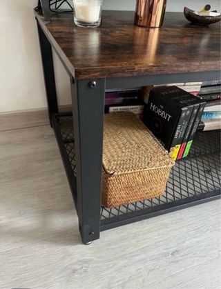 Mesa centro simil madera y metal diseño industrial