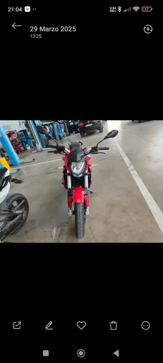 Benelli BN 125 Naked Roja