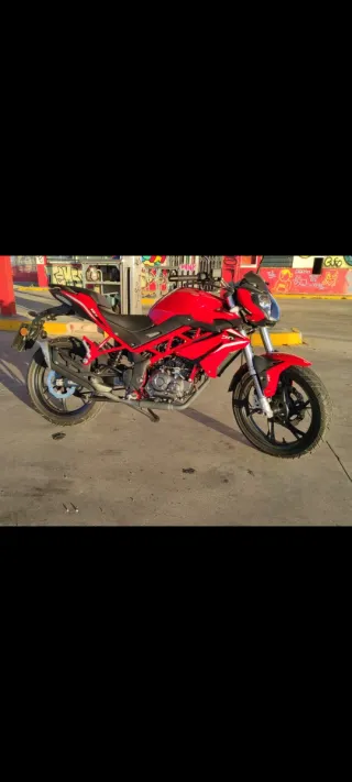 Benelli BN 125 Naked Roja