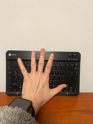 Teclado Inalámbrico tamaño tablet iClever Negro