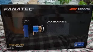 Fanatec Podium DD1 F1 Volante y Base