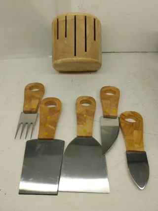 Set coltelli da formaggio legno