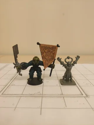 Miniatura Guerriero con Banner e Arma