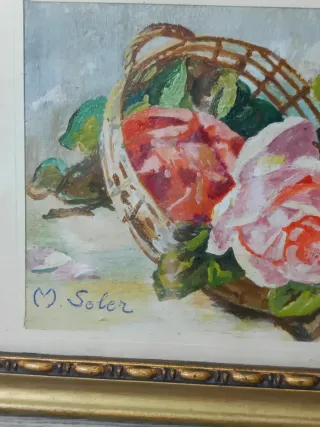 Cuadro de flores rosas en cesta