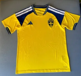 Camisetas de Selecciónes y Ligas.