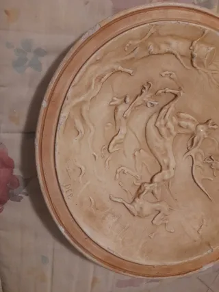 Antico bassorilievo in gesso