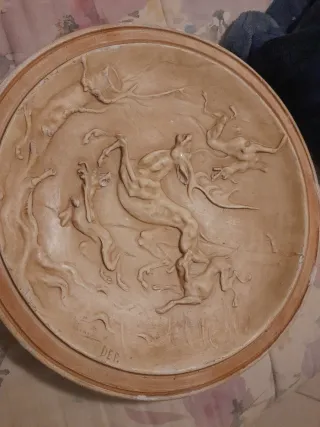 Antico bassorilievo in gesso