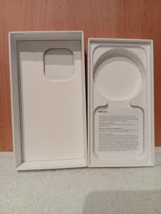 Caja IPHONE 15 PRO