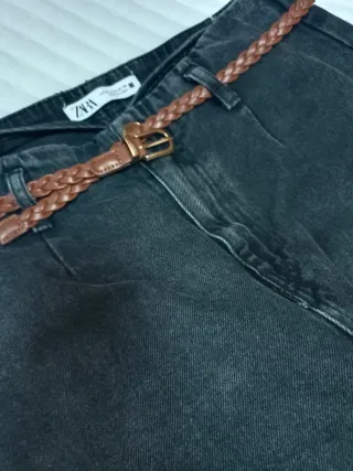 Pantalón vaquero Zara gris talla 40