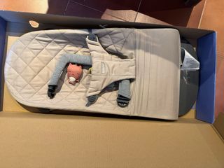 BabyBjörn Bouncer Bliss Rosa + juguete para hamaca