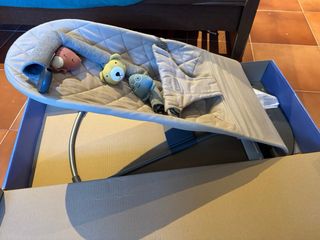 BabyBjörn Bouncer Bliss Rosa + juguete para hamaca