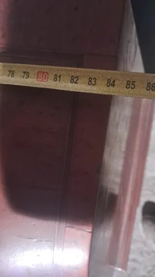 Mueble de madera con cajones