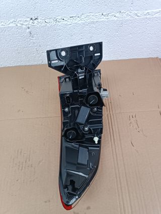 Piloto HR-V 2021-2026 Honda derecho trasero interm