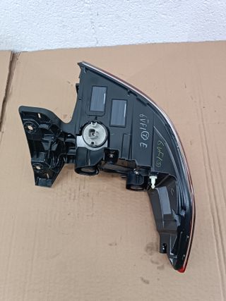 Piloto HR-V 2021-2026 Honda derecho trasero interm