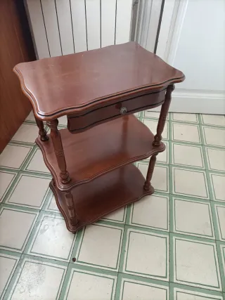 Mesa auxiliar madera con cajón