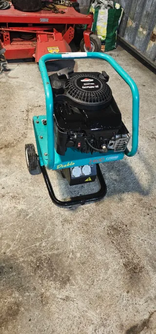 Generador 2400W Briggs & Stratton 5.5 CV