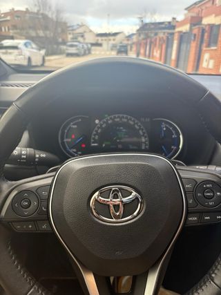 Toyota RAV4 2021