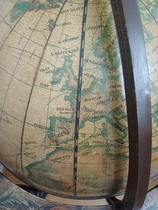 Mueble Bar Globo Terráqueo Antiguo.