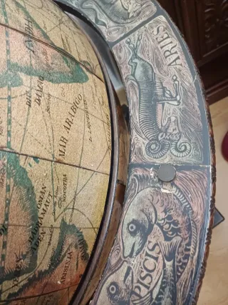 Mueble Bar Globo Terráqueo Antiguo.