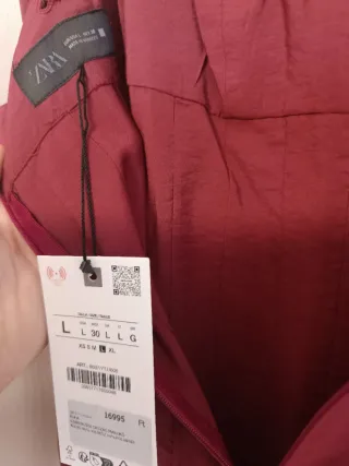 Vestido midi jaretas zara