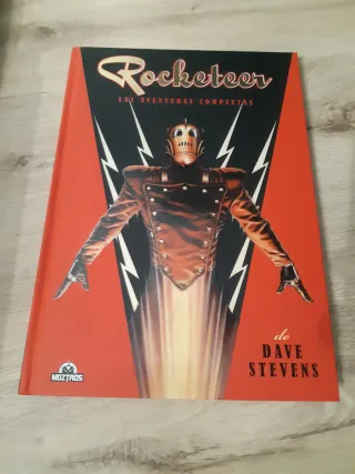 Novelas gráficas y comics