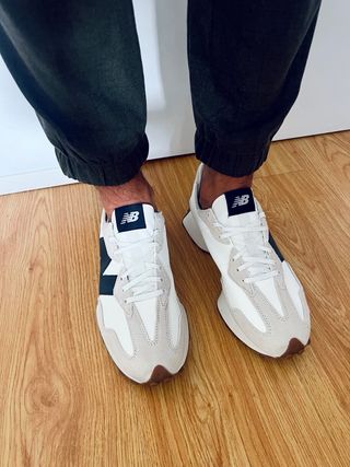 Zapatillas New Balance 327 Beige/Azul Marino