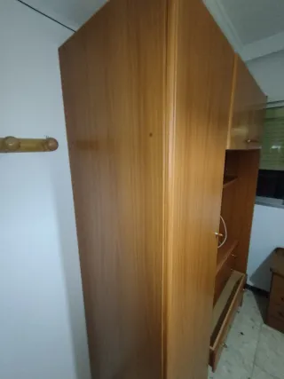 Mueble de dormitorio madera