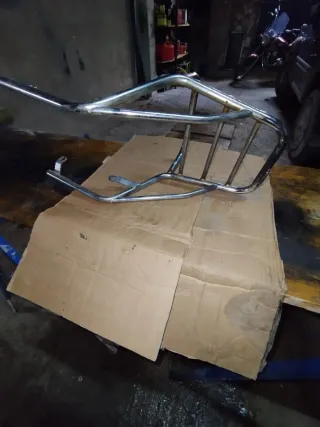 Portabultos cromado Yamaha SR 250