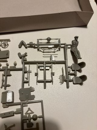 Maqueta Airfix MG Magnette 1933 1:32