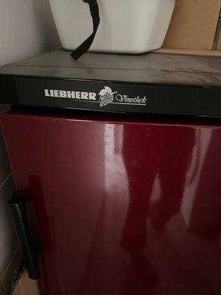 Nevera Roja Liebherr Compact