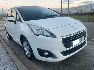 Peugeot 5008 1.6 HDi 2015